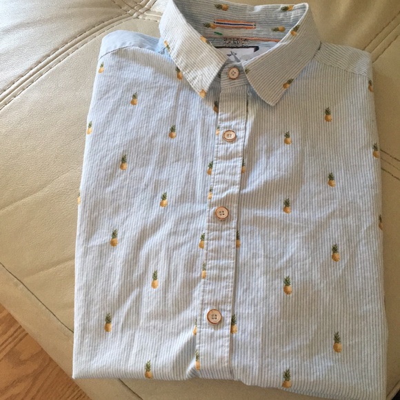 Denim and flowers brand shirt - Picture 1 of 3